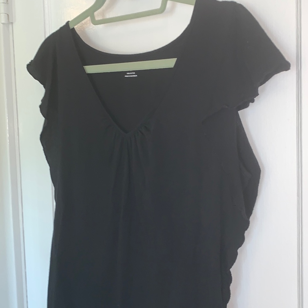 Like New NY & Co Black Ruffle Sleeve Tee Medium